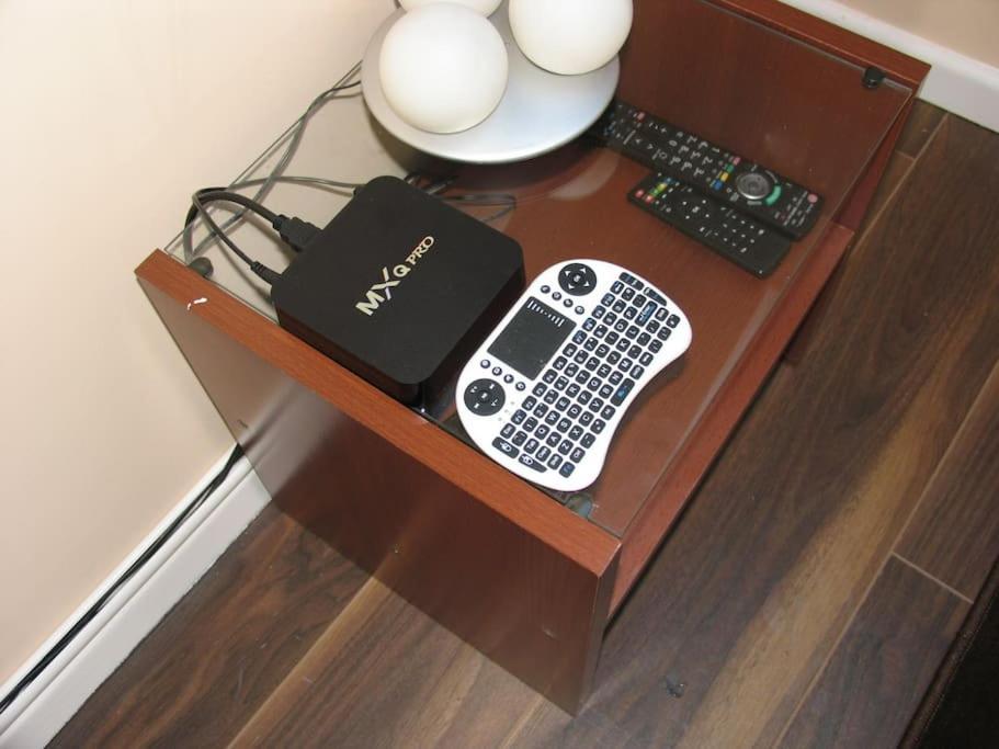 Modern Cosy Private Studio, Wifi, Ip-Tv, Must See Ρόμφορντ Εξωτερικό φωτογραφία