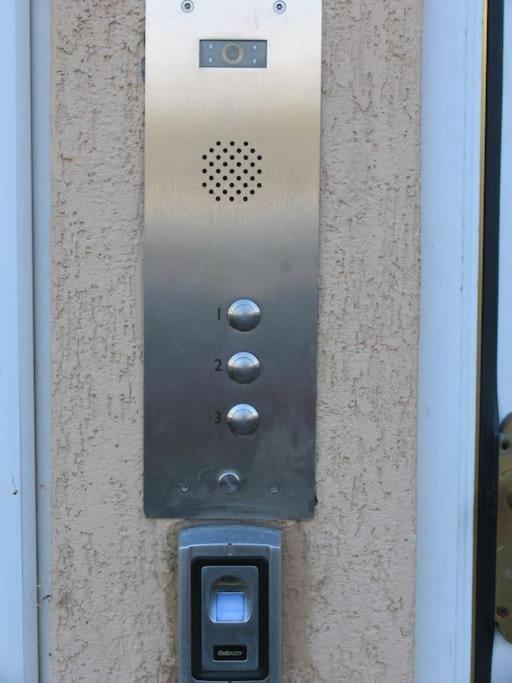 Modern Cosy Private Studio, Wifi, Ip-Tv, Must See Ρόμφορντ Εξωτερικό φωτογραφία